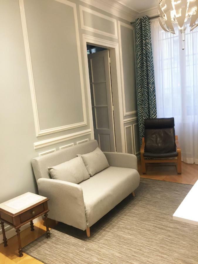 Residence Sur Cour Parigi Esterno foto