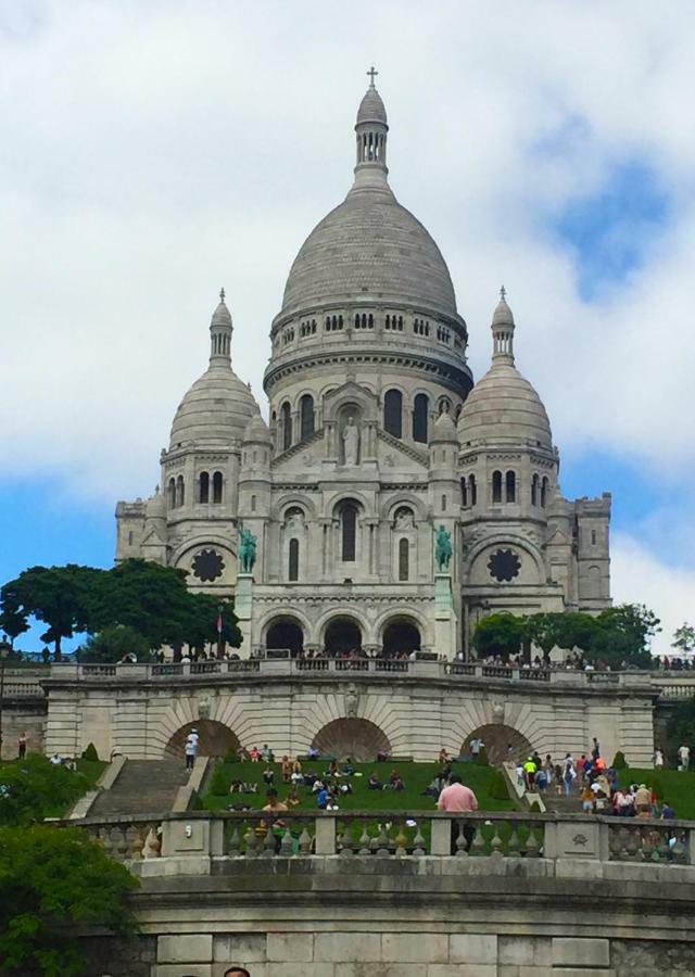 Residence Sur Cour Parigi Esterno foto